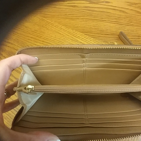 Coach wristlet wallet